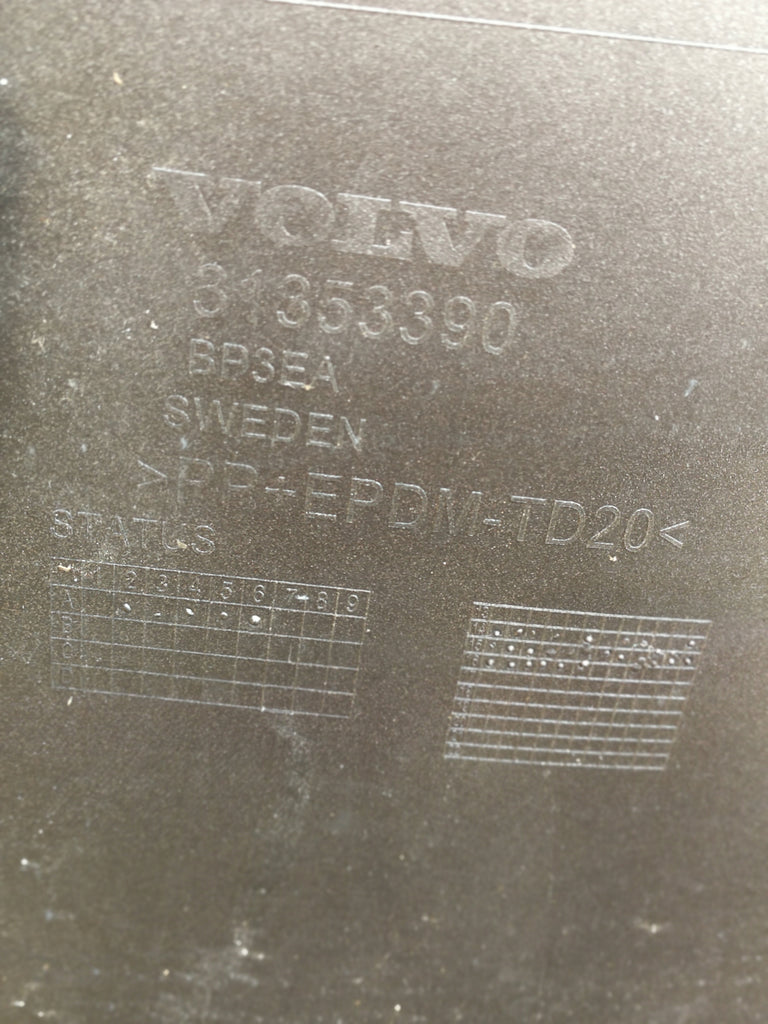 VOLVO XC90 XC 90 II 2 15- ZDERZAK TYŁ TYLNY 31353390