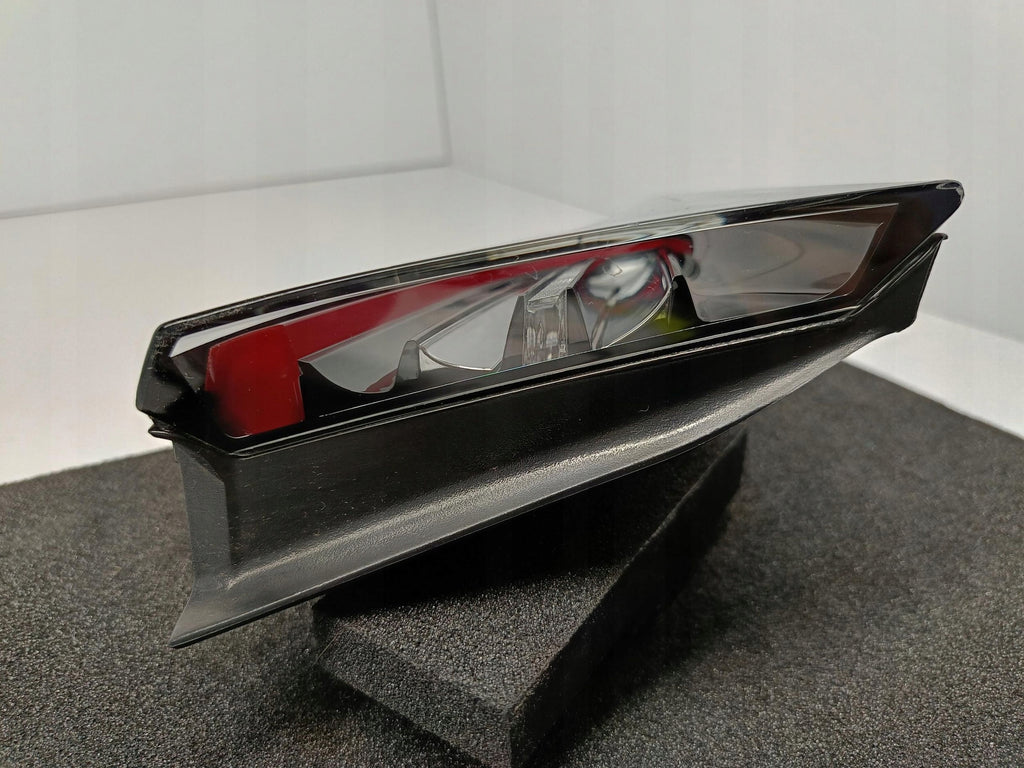 TESLA MODEL Y 20- 3 LIFT 22-KOFFERRAUMKLAPPENLEUCHTE LINKS HINTEN LED 1502088-00-B
