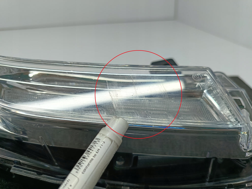 SUZUKI VITARA 15- HALOGEN DRL LEWY LAMPA LEWA ŚWIATŁO STANLEY LED W1378