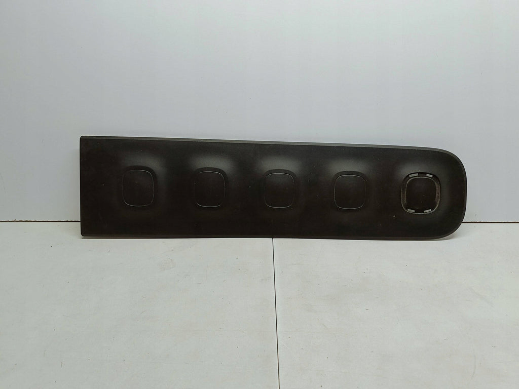 Citroen C3 III Aircross 17- LISTWA NAKŁADKA DRZWI PRAWA PRZÓD 9813090877