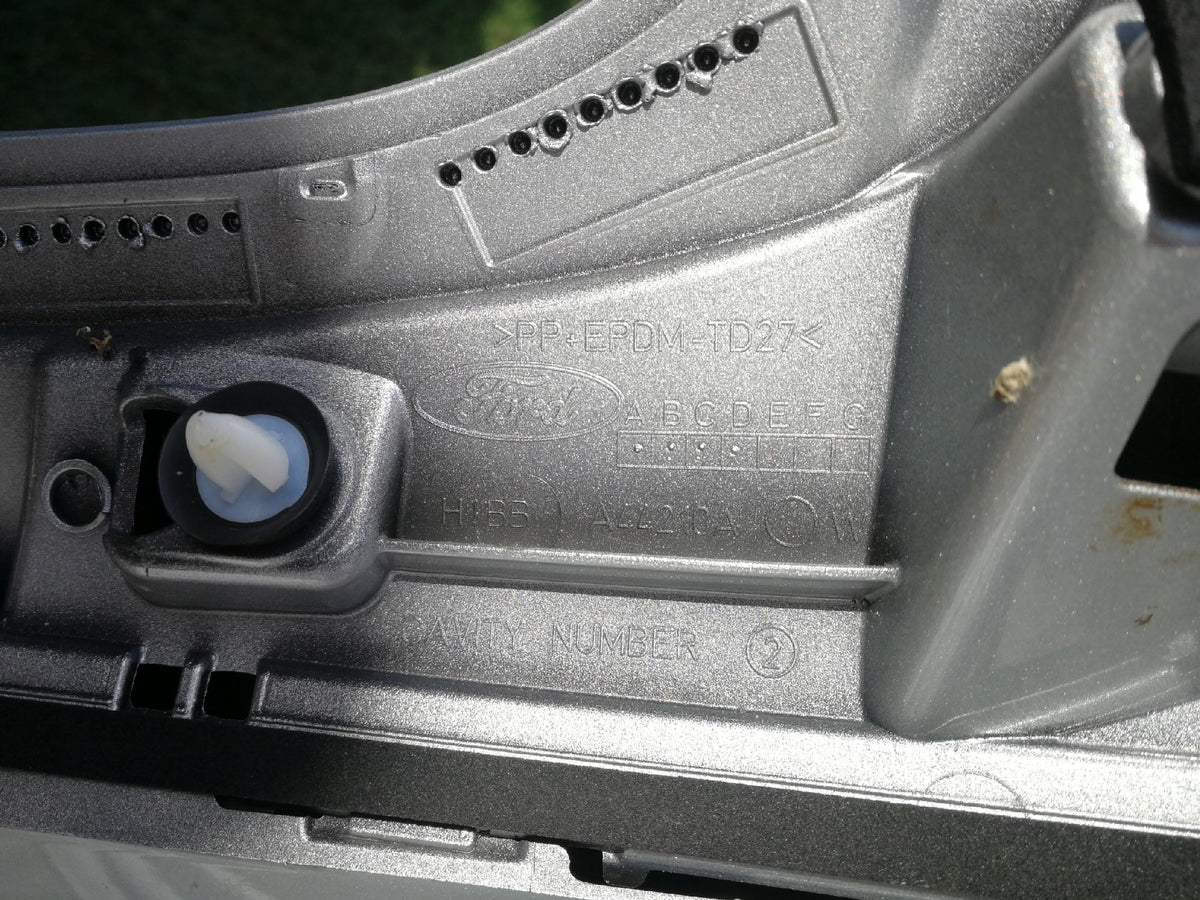 Ford Fiesta MK8 17- Spoiler Winglet Rear Visor Cover Tailgate H1BB-A44210-A — photo 14 of 15