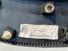 Laden Sie das Bild in den Galerie-Viewer, SUZUKI SX4 S-CROSS 22- VERKLEIDUNG KOTFLÜGEL RECHTS HINTEN 77251-63T0R