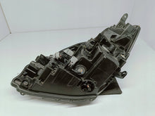 Laden Sie das Bild in den Galerie-Viewer, TOYOTA YARIS III LIFT 17- SCHEINWERFER RECHTS LINSE+LED EUKOITO OD-197