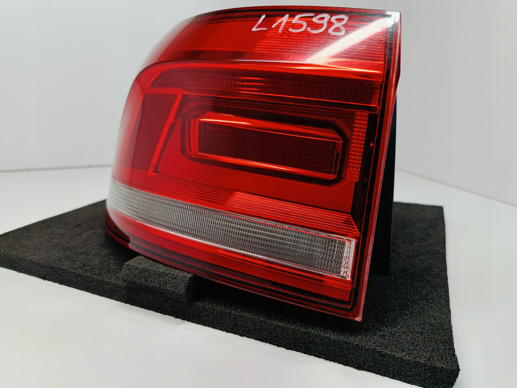 VOLKSWAGEN TOURAN 5TA 15- LAMPA LEWY TYŁ LEWA TYLNA 5TA945095A