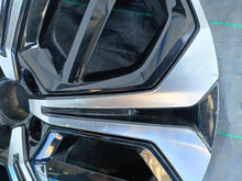 Laden Sie das Bild in den Galerie-Viewer, FELGA ALUMINIOWA CITROEN 7.0X19 5X108 ET41 9837772280 9836124480 DICASTAL