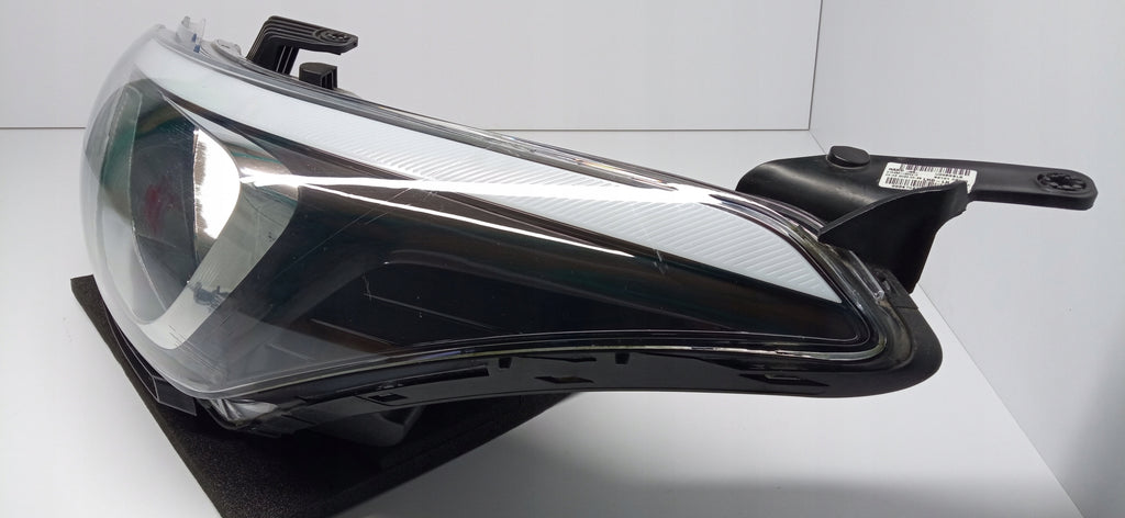 HYUNDAI I20 I 20 II 14- LAMPA REFLEKTOR LEWY PRZÓD ZWYKŁA 92101-C8000
