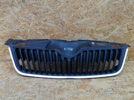 SKODA FABIA 2 II LIFT 10- ATRAPA GRILL KRATKA ZDERZAKA PRZÓD 5J0853668D