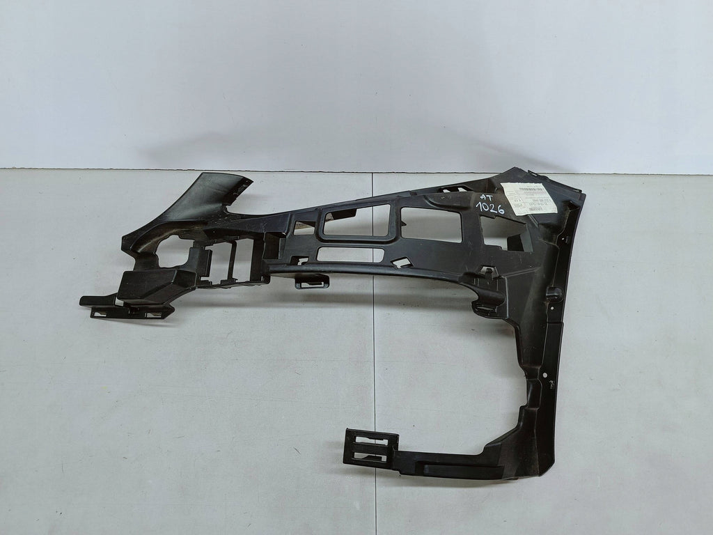 Mercedes-Benz C W205 14- ŚLIZG LEWY WSPORNIK ZDERZAKA PRZÓD A2058853465