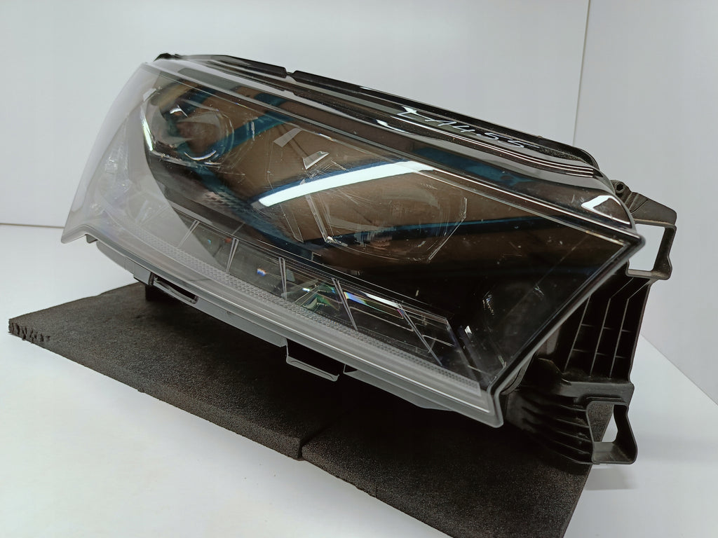 SKODA ENYAQ 20- LAMPA PRAWA PRZÓD PRZEDNIA FULL LED CRYSTAL 5LB941016A
