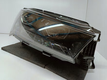 Load image into Gallery viewer, SKODA ENYAQ 20- LAMPA PRAWA PRZÓD PRZEDNIA FULL LED CRYSTAL 5LB941016A