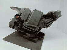 Laden Sie das Bild in den Galerie-Viewer, BYD Dolphin EV 22- SCHEINWERFER RECHTS VORN FULL LED EU EM2E-4121020