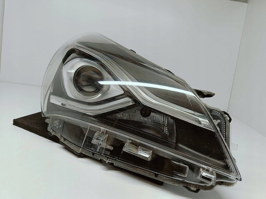 TOYOTA YARIS III LIFT 17- SCHEINWERFER RECHTS VORNE LINSE+LED EU KOITO OD-197