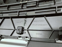 Laden Sie das Bild in den Galerie-Viewer, VW Transporter Caravelle T7 23- KÜHLERGRILL STOSSFÄNGER VORNE S741-17E778-A