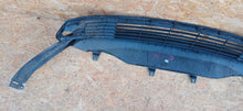 Załaduj zdjęcie do przeglądarki galerii, TOYOTA YARIS CROSS 20- DOKŁADKA KRATKA SPOILER ZDERZAKA PRZÓD 52129-0D080