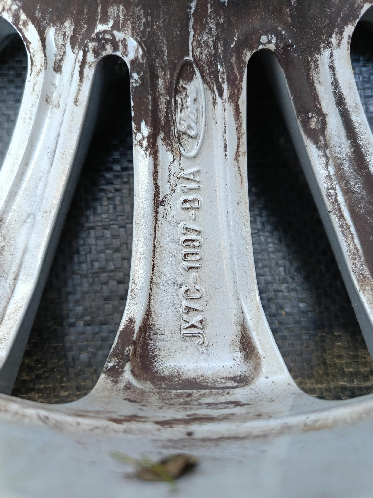 Felga Aluminiowa Ford Focus C-Max 8.5X16 ET50 JX7C-1007-B1A — zdjęcie 11 z 14