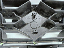 Laden Sie das Bild in den Galerie-Viewer, Suzuki Splash LIFT 12- KÜHLERGRILL STOSSFÄNGER VORNE EMBLEM 7174180M0