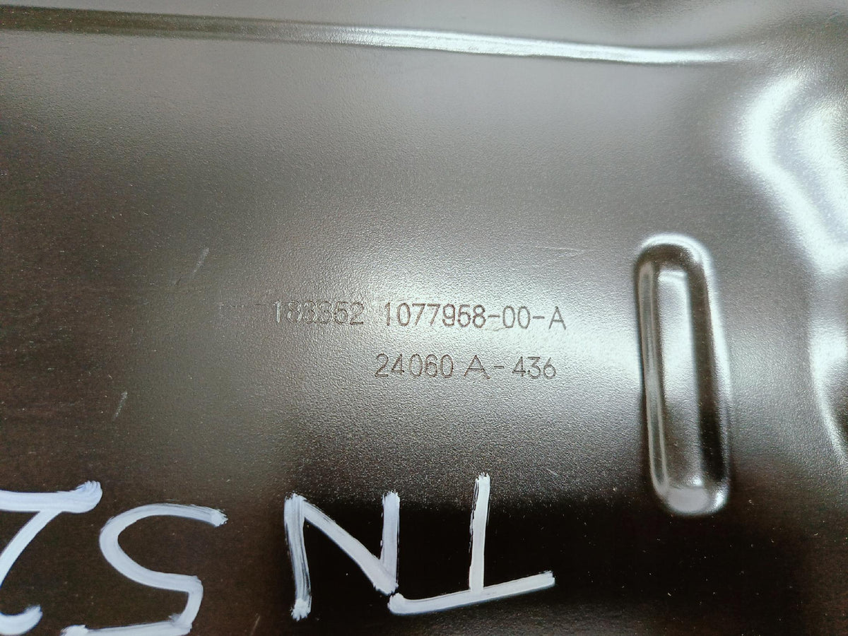 Tesla Model 3 M3 17- Pas Tylny Panel Ściana Wzmocnienie Nowe 1077958-S0-A — zdjęcie 12 z 13