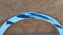 Laden Sie das Bild in den Galerie-Viewer, AUDI Q2 16- KOTFLÜGELLEISTE HINTEN LINKS