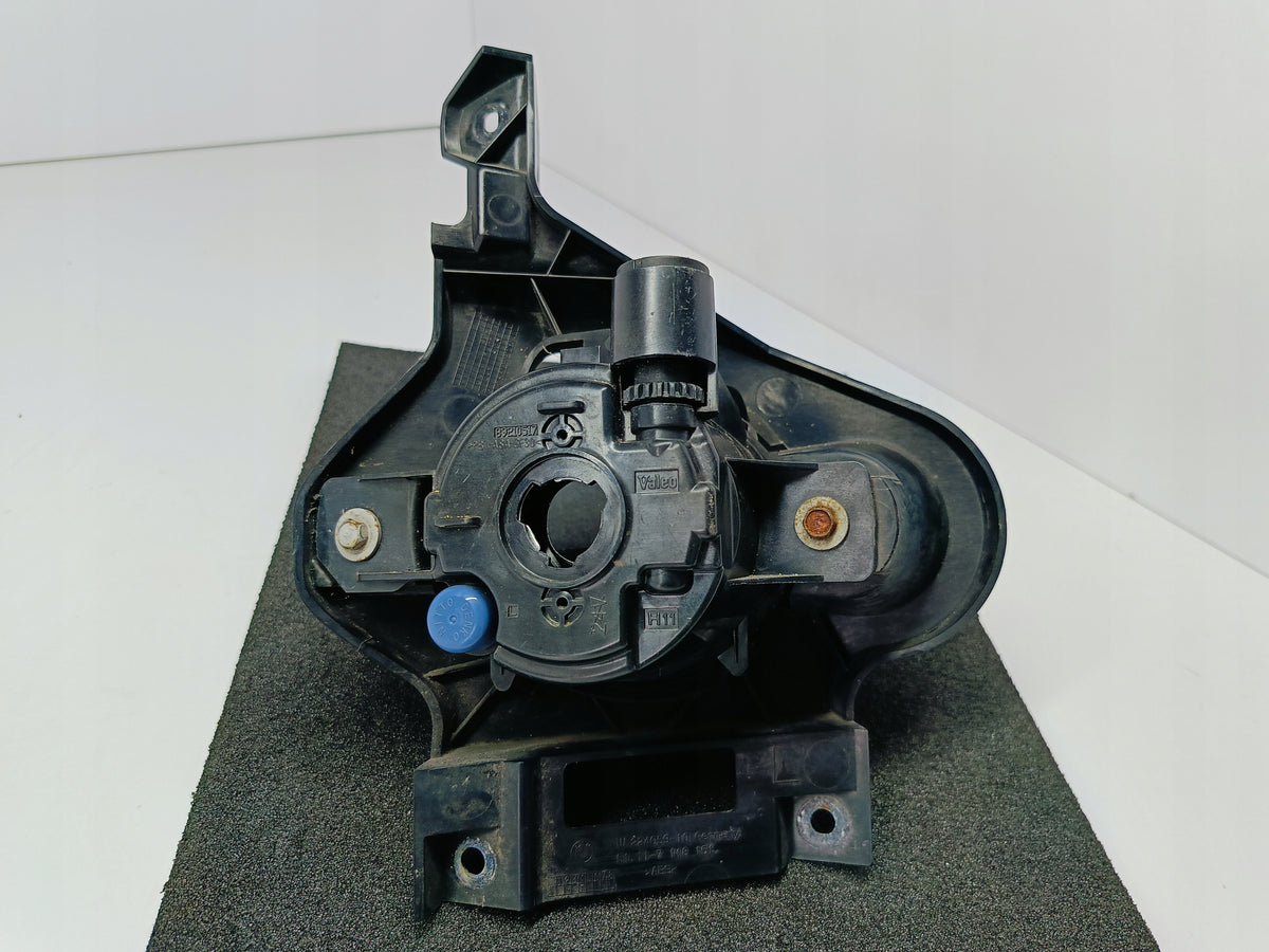BMW 1 E81 E87 04- Phare Halogen Antibrouillard Glissière Gauche 89203679 — photo 6 sur 10