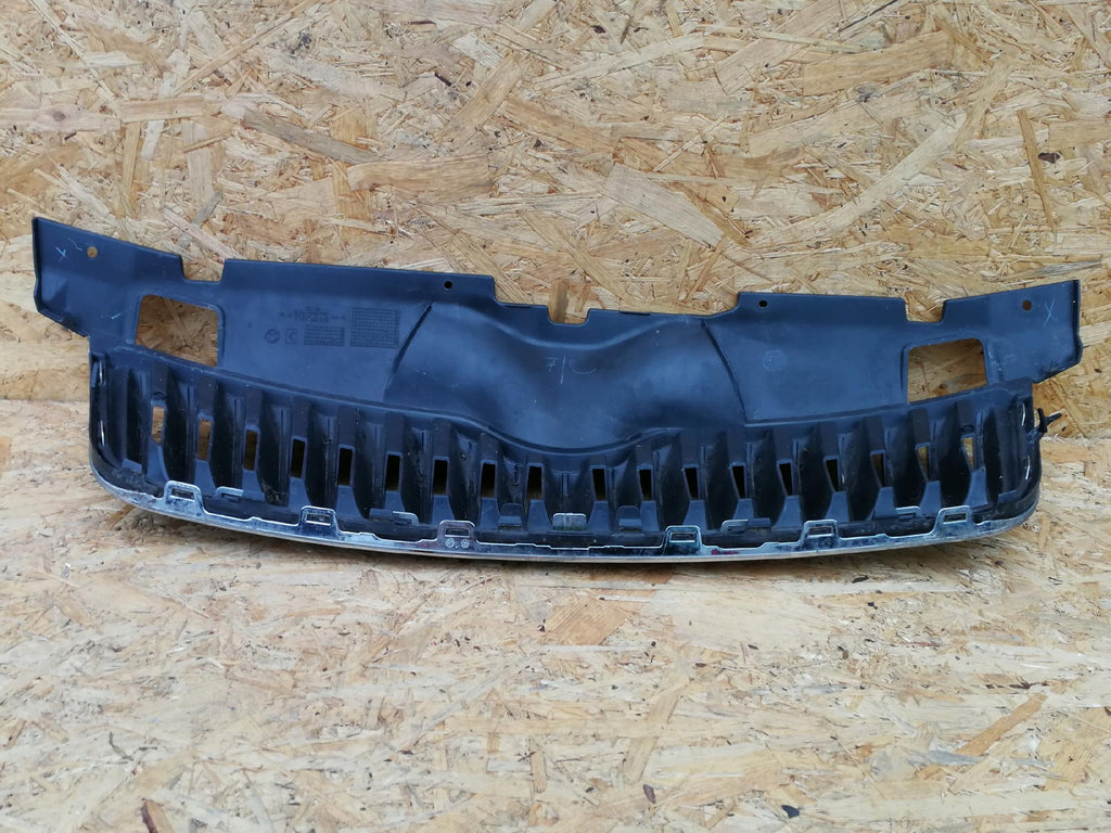 SKODA FABIA 2 II LIFT 10- ATRAPA GRILL KRATKA ZDERZAKA PRZÓD 5J0853668D