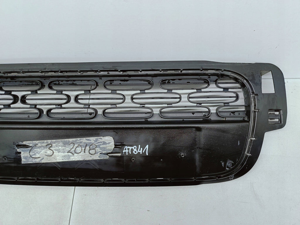 CITROEN C3 III 16- ATRAPA KRATKA ŚRODKOWA GRILL ZDERZAKA PRZÓD 9812061877