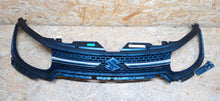 Laden Sie das Bild in den Galerie-Viewer, SUZUKI IGNIS III 3 16- ATRAPA GRILL KRATKA ZDERZAKA PRZÓD 72111-62R0