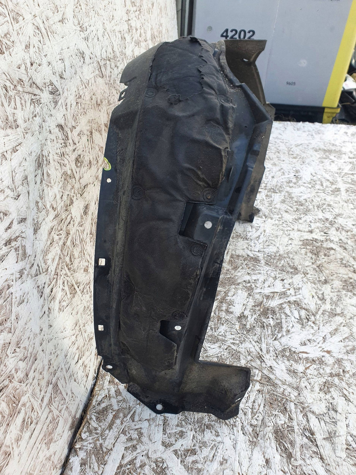 Toyota Avensis T27 OEM 2008- Wheel Arch Liner Left Front Left Front 5380605010 — photo 6 of 16