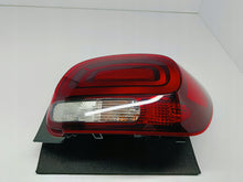 Laden Sie das Bild in den Galerie-Viewer, CITROEN C3 III 16- RÜCKLEUCHTE RECHTS HINTEN EU 9812257480