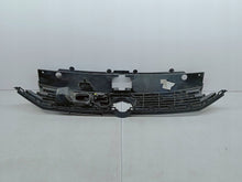Załaduj zdjęcie do przeglądarki galerii, Volkswagen PASSAT B8 GTE EV 14- ATRAPA GRILL ZDERZAKA PRZÓD 3G0853653B