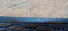 Load image into Gallery viewer, KIA PRO CEED GT 15- KRATKA ATRAPA GRILL ZDERZAKA PRZÓD 86560-A2900