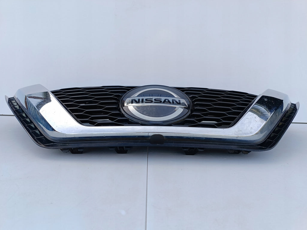 NISSAN QASHQAI II J11 LIFT 17- ATRAPA GRILL ZDERZAKA PRZEDNIEGO 62310HV3