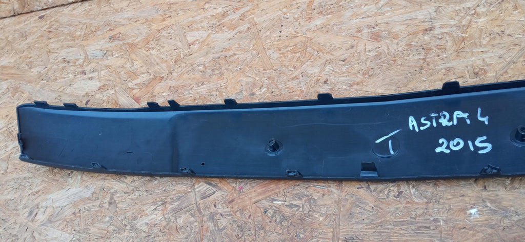OPEL ASTRA J IV LIFT 12 - LISTWA BLENDA DOKŁADKA ZDERZAKA PRZÓD 13368664