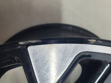 Załaduj zdjęcie do przeglądarki galerii, Opel Corsa F FELGA ALUMINIOWA 17 CALI 7''x17'' ET32 4x108 OE 9833892680