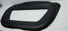 Załaduj zdjęcie do przeglądarki galerii, TESLA MODEL Y MY 20- USZCZELKA GUMA OSŁONA RAMKA MASKI 1494088-00-C