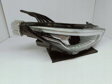 Laden Sie das Bild in den Galerie-Viewer, MG ZS LIFT 19- SCHEINWERFER RECHTS VORNE FULL LED EU 10550754