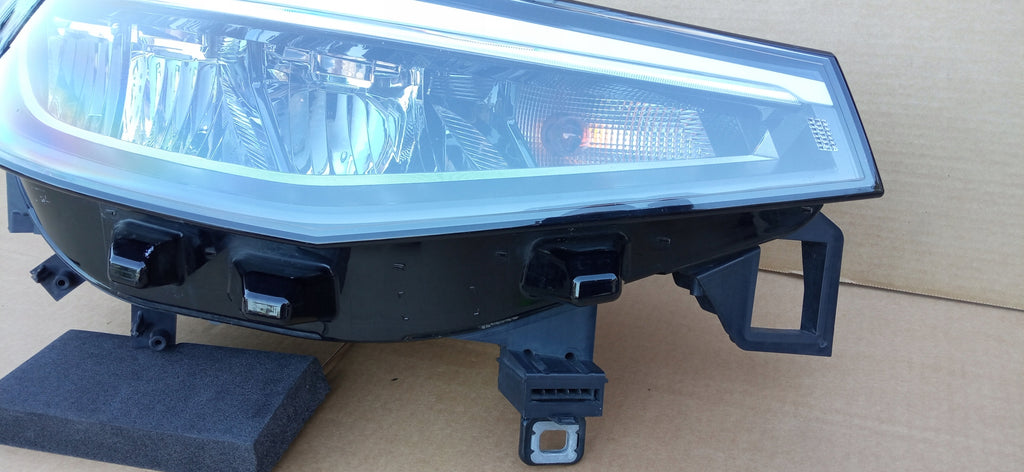 VW ID.4 ID4 21- LAMPA PRAWA PRZÓD PRZEDNIA FULL LED 11B941006