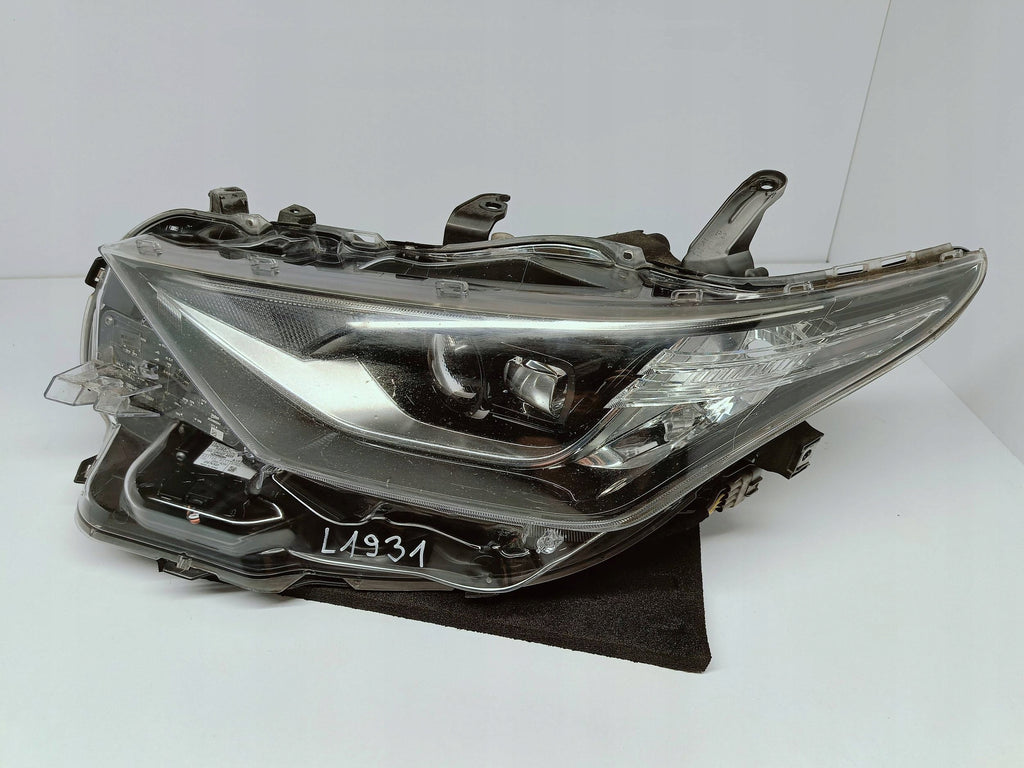Toyota Auris II LIFT E18 15- LAMPA LEWA PRZÓD FULL LED EU 81150-02K60