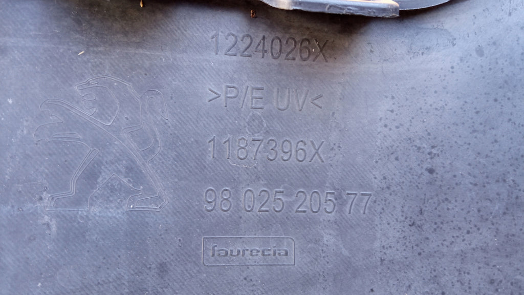 PEUGEOT 2008 13- UNTERER ANSATZ STOßSTANGENSPOILER VORNE 9802520577