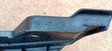 Laden Sie das Bild in den Galerie-Viewer, MAZDA 6 GH LIFT 10- KÜHLERGRILL STOSSFÄNGER VORNE GDL6-50712