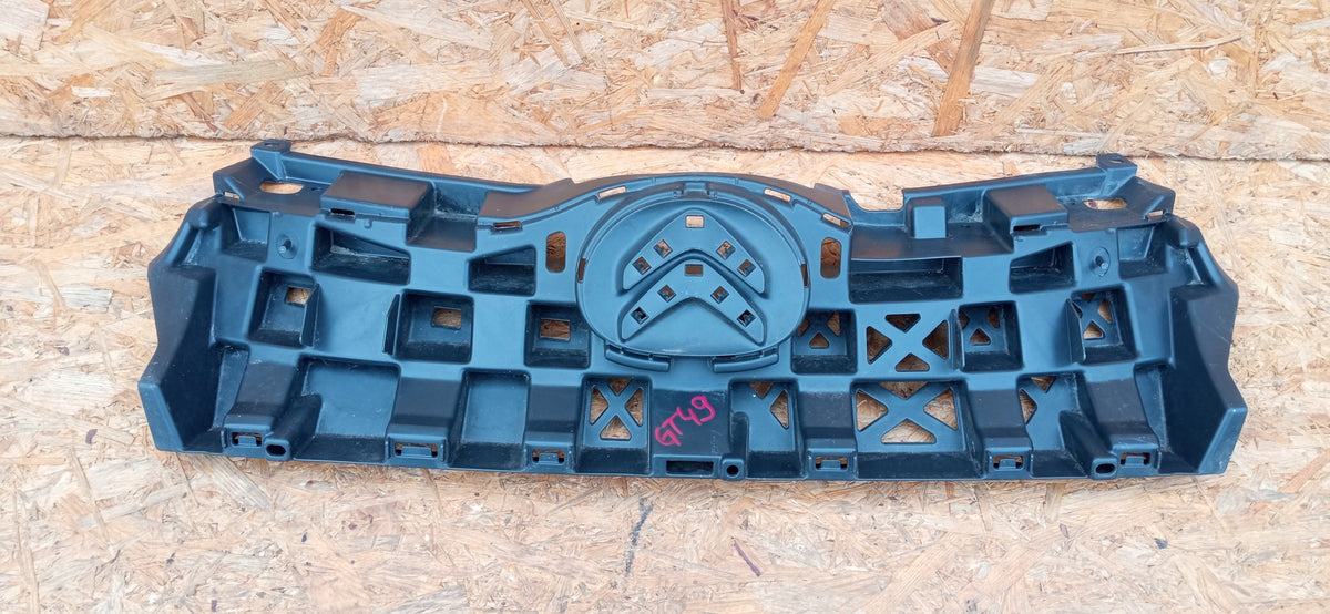 Citroen C1 Lift 11- Atrapa Grill Wzmocnienie Zderzaka Przedniego 526170H010 — zdjęcie 1 z 8