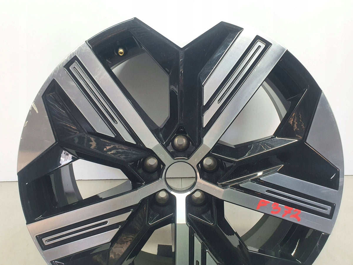 Renault Megane V E-Tech Jante Aluminium 7.0"x20" 5x114.3 ET34 403008508R — photo 3 sur 16