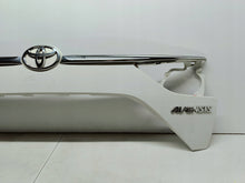 Load image into Gallery viewer, Toyota Avensis T27 LIFT 15- LISTWA BLENDA KLAPY BAGAŻNIKA TYŁ 76811-05140