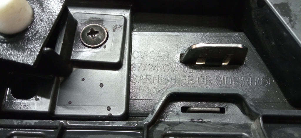 KIA EV6 EV-6 2021- LISTWA NAKŁADKA DRZWI PRAWY PRZÓD 87724-CV100