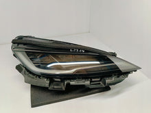 Laden Sie das Bild in den Galerie-Viewer, TESLA MODEL 3 LIFT HIGHLAND 24- RECHTER SCHEINWERFER VORNE FULL LED EU 1760889-00-E
