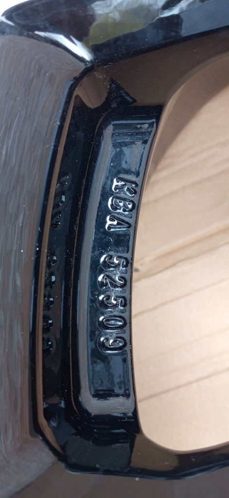 ALUMINIUMFELGE DEZENT PCD114,3 7JX17 H2 ET 43.5 124R-001565