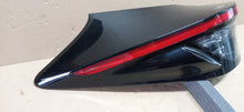 Laden Sie das Bild in den Galerie-Viewer, TOYOTA YARIS CROSS 20- RÜCKLEUCHTE LINKS HINTEN LED 81560-0DE20 0D-319