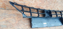 Laden Sie das Bild in den Galerie-Viewer, SEAT LEON IV 4 20- UNTERER GRILL STOSSFÄNGER VORNE 5FA853667