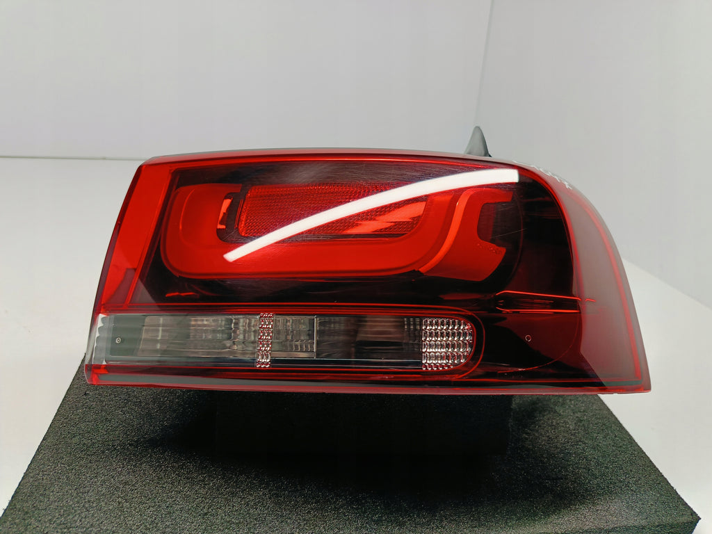 CITROEN C4 CACTUS LIFT 17- RÜCKLEUCHTE RECHTS HINTEN LED 9823950280