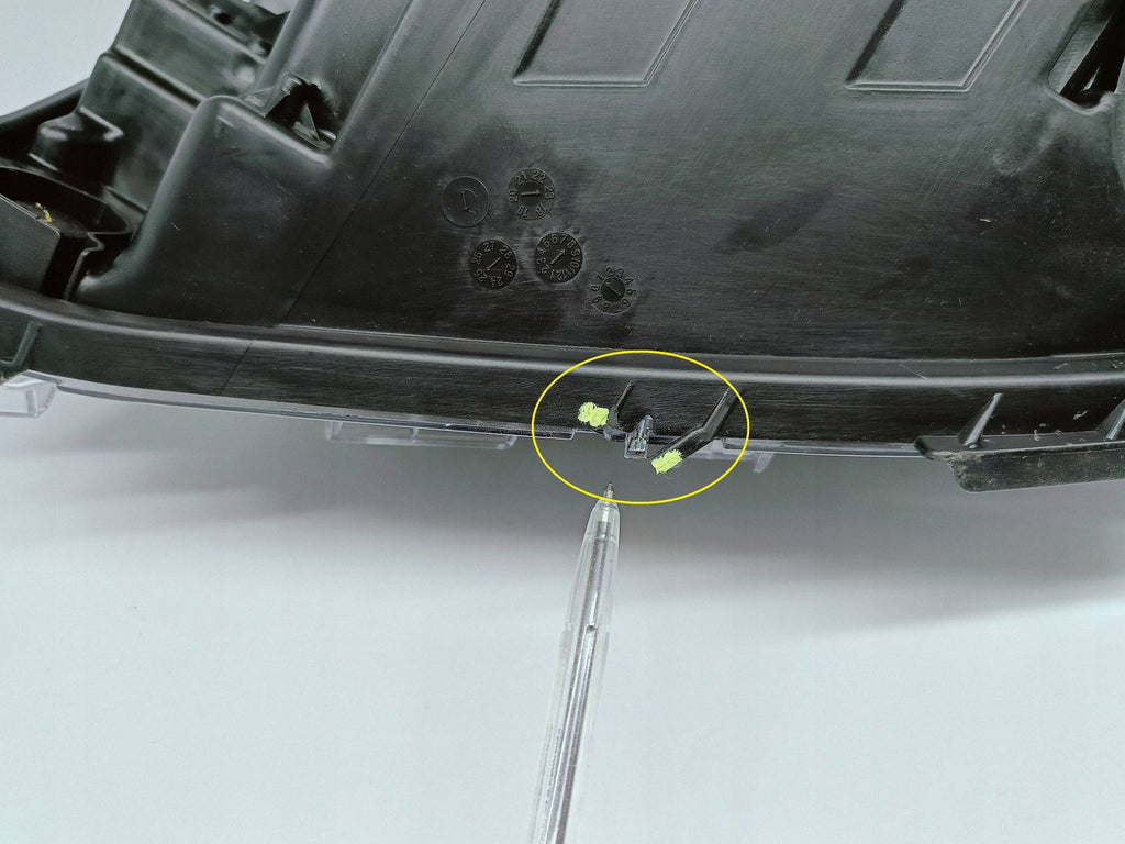 TOYOTA YARIS III LIFT 17- LAMPA PRAWA PRZÓD SOCZEWKA+LED EU 212-11BZR-LDEM2