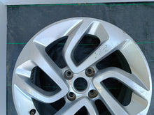 Laden Sie das Bild in den Galerie-Viewer, FELGA ALUMINIOWA OPEL OE CROSSLAND 6.5X16 ET20 39007897